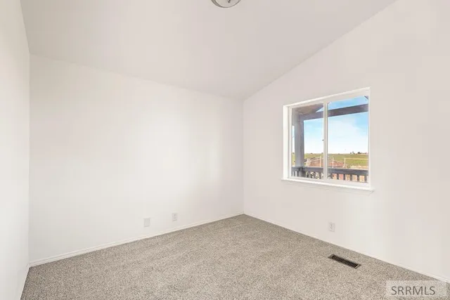 $305,000 | 789 South 1400 West, Pingree, ID 83262