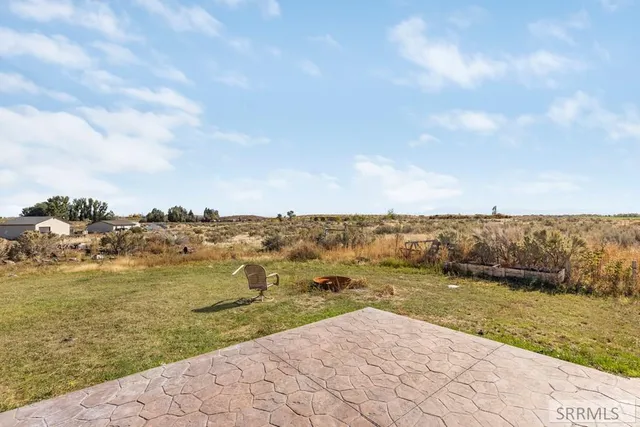 $305,000 | 789 South 1400 West, Pingree, ID 83262