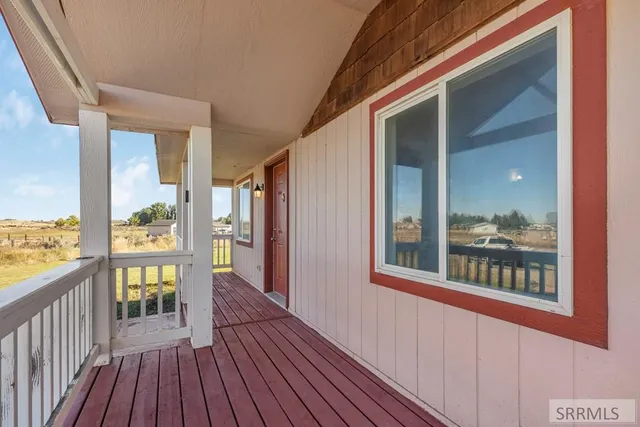 $305,000 | 789 South 1400 West, Pingree, ID 83262