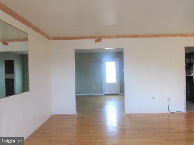 3313 Swann Road Suitland, MD 20746 - Photo 5 of 15 Living Room