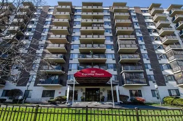 $1,875 | 160 Academy Street, Unit 3N, Poughkeepsie, NY 12601