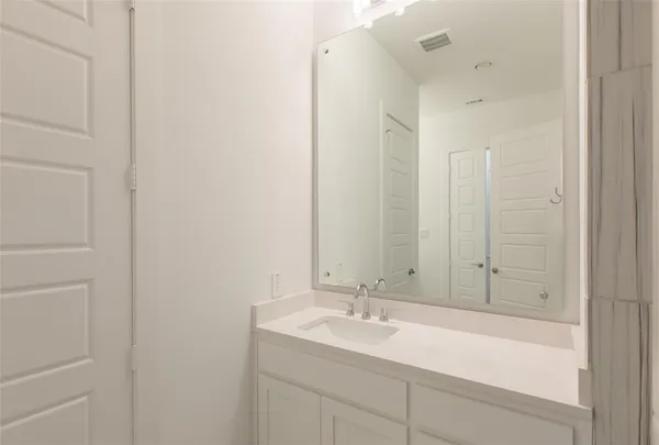 $4,800 | 6105 Echelon Way, Plano, TX 75024