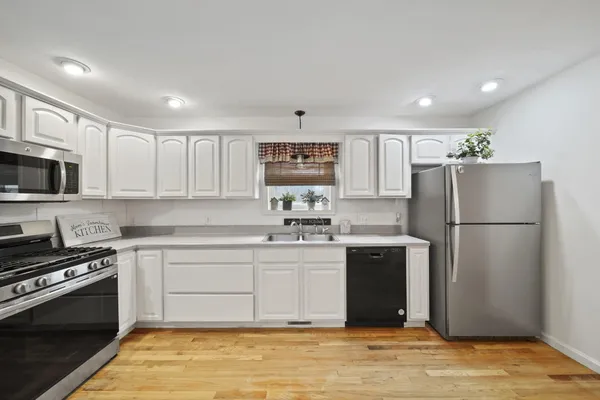 $421,000 | 1268 Maple Lane, Brooklyn, MI 49230