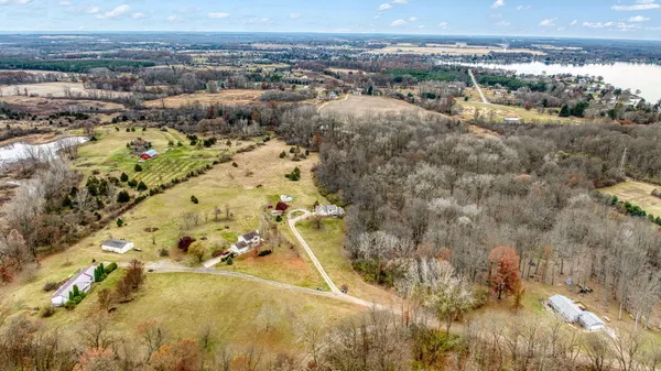 $421,000 | 1268 Maple Lane, Brooklyn, MI 49230