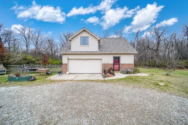 $421,000 | 1268 Maple Lane, Brooklyn, MI 49230