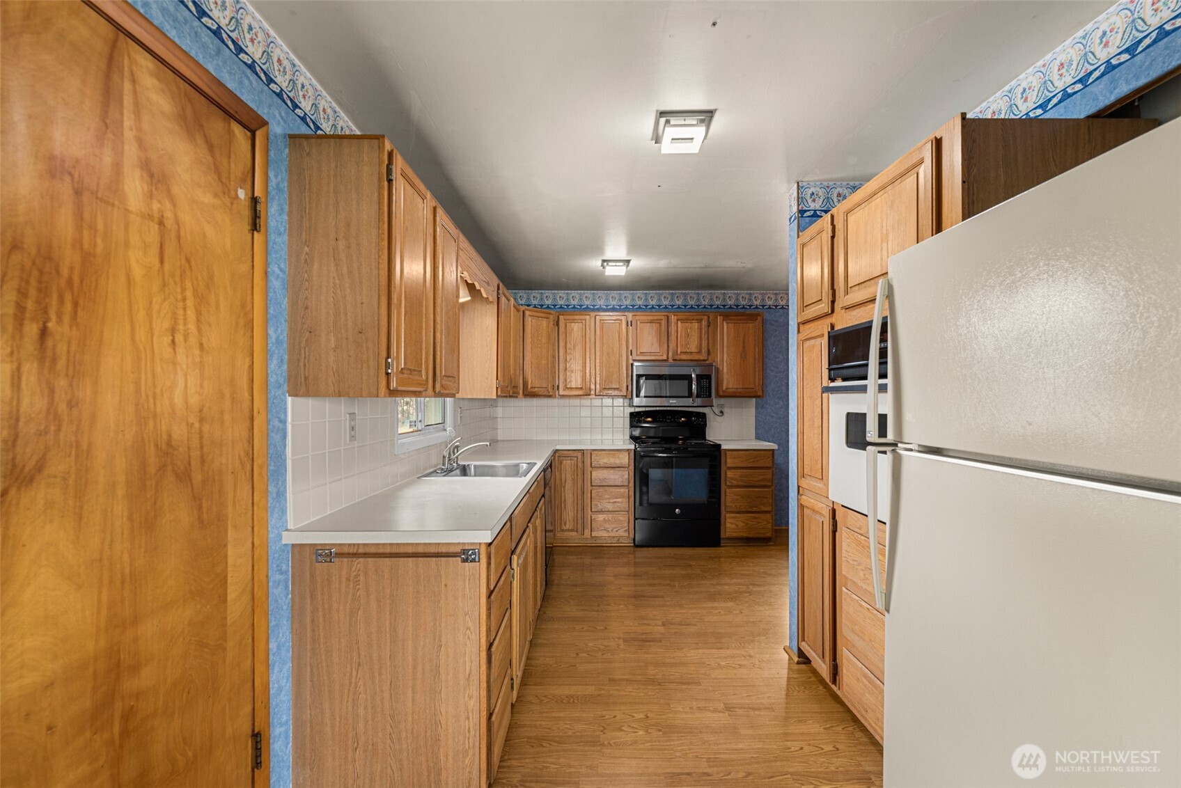 3116 Ohme Road Wenatchee, WA 98801 - Photo 10 of 39 Gallery Image 10