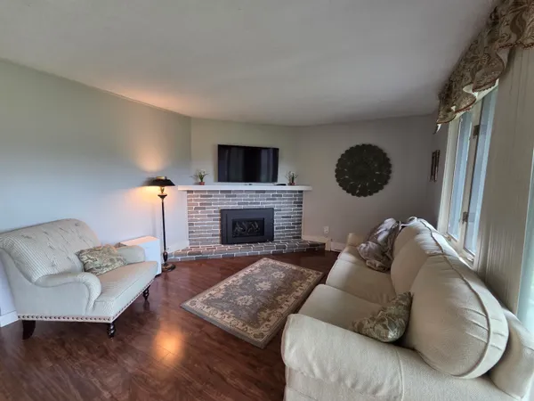 $1,850 | 21 Overlook Road, Unit 5, Campton, NH 03223