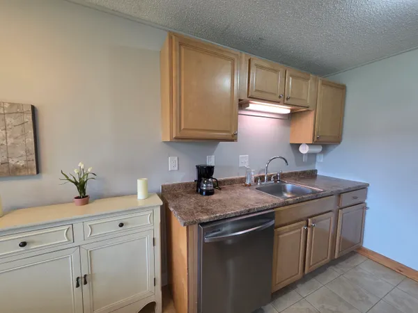 $1,850 | 21 Overlook Road, Unit 5, Campton, NH 03223