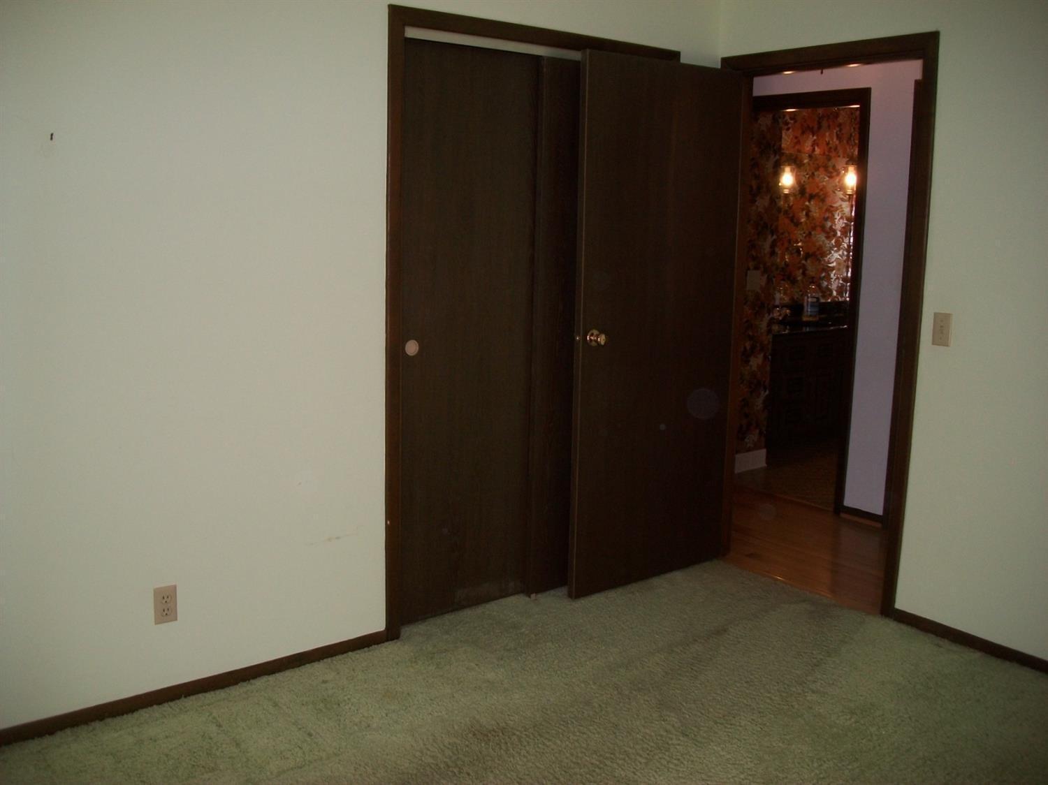5810 Jessup Road Cincinnati, OH 45247 - Photo 21 of 30