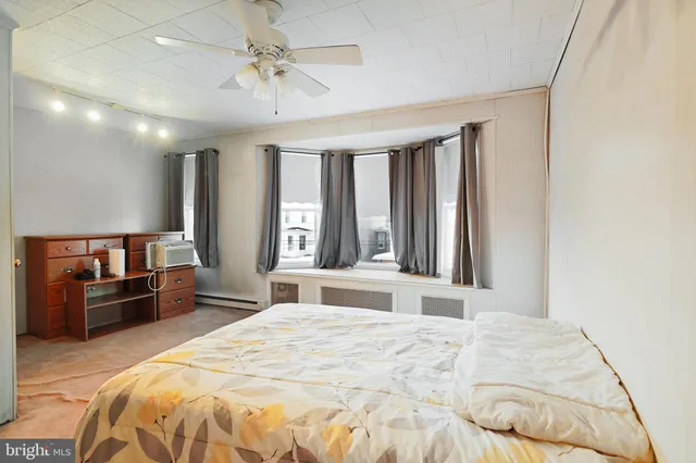 $135,000 | 728 East Broad Street, Tamaqua, PA 18252