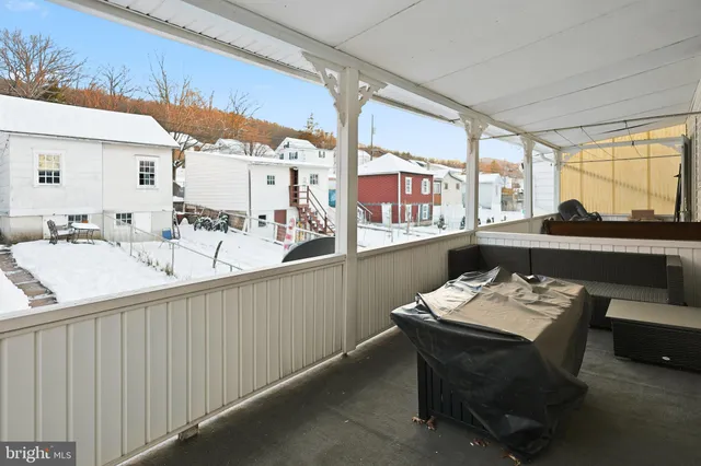 $135,000 | 728 East Broad Street, Tamaqua, PA 18252