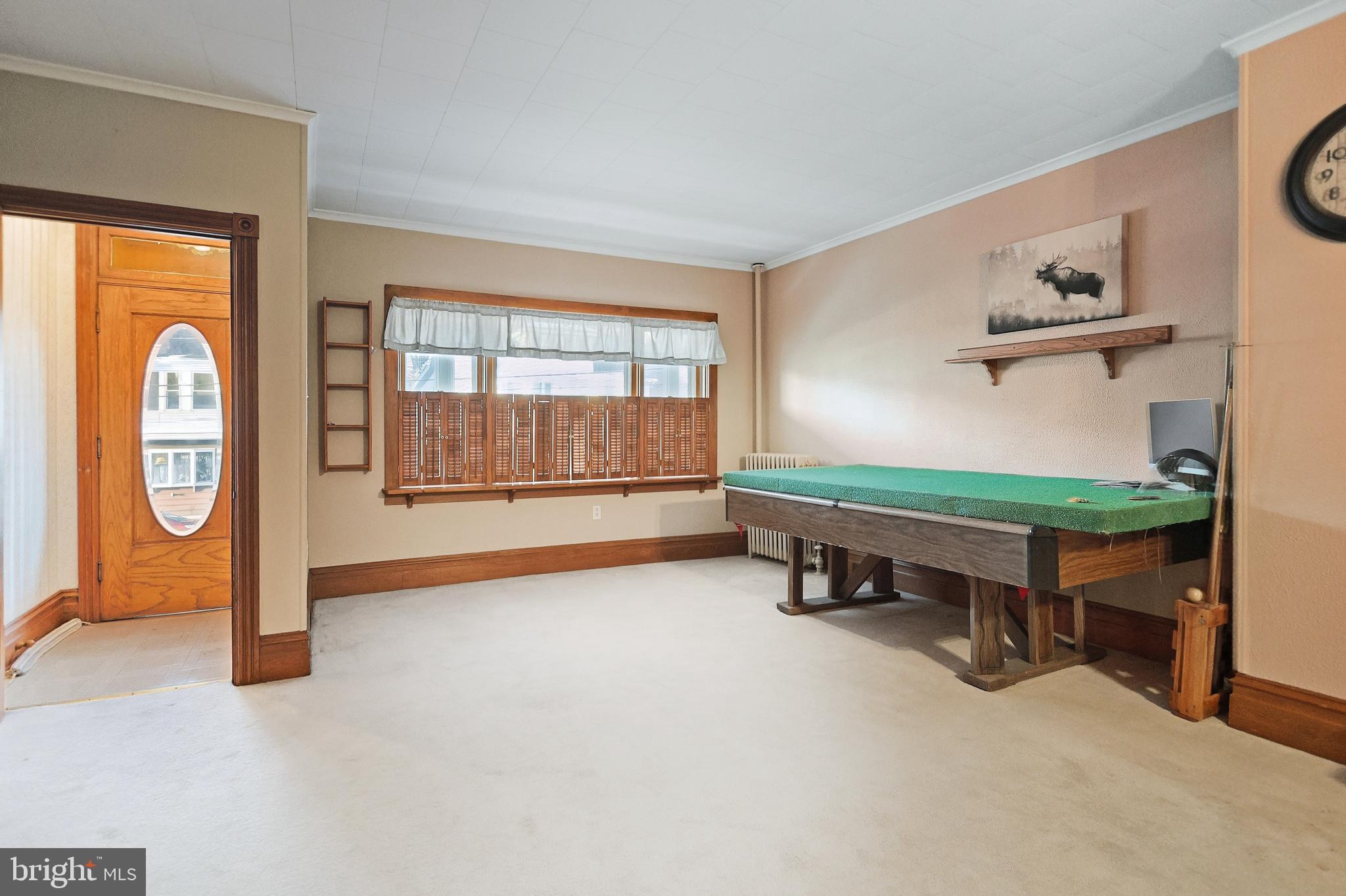 728 East Broad Street Tamaqua, PA 18252 - Photo 4 of 26 a room with air conditioner duct and windows