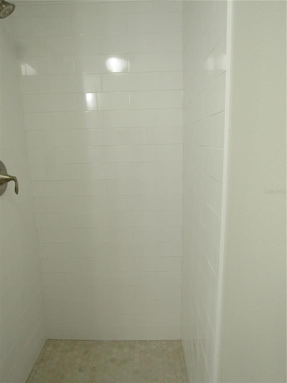 999 Inlet Circle, Unit D101 Venice, FL 34285 - Photo 13 of 29 a view of a bathroom