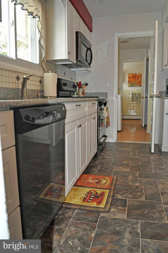 304 Kolbe Road Westminster, MD 21157 - Photo 11 of 30 Kitchen