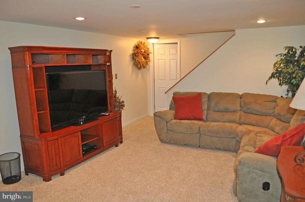 304 Kolbe Road Westminster, MD 21157 - Photo 24 of 30 Interior (General)