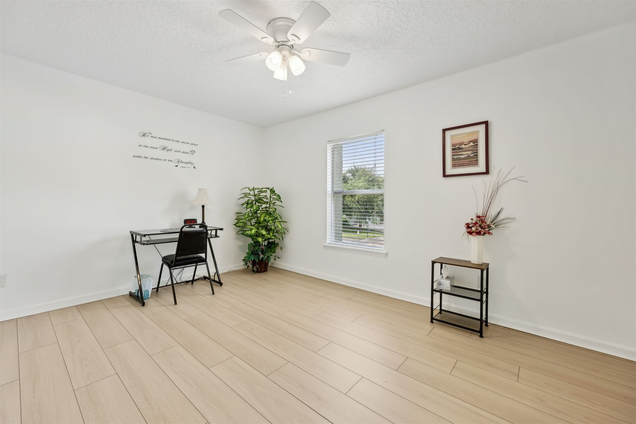 76002 Tideview Lane Yulee, FL 32097 - Photo 28 of 58 a view of a livingroom with furniture and a window