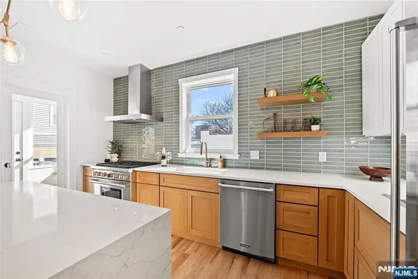 $2,500,000 | 55 Reservoir Avenue, Jersey City, NJ 07307