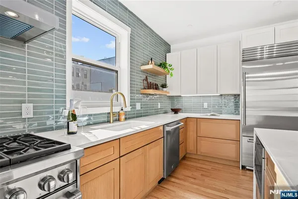 $2,500,000 | 55 Reservoir Avenue, Jersey City, NJ 07307