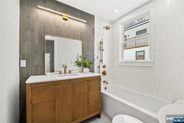 $2,500,000 | 55 Reservoir Avenue, Jersey City, NJ 07307