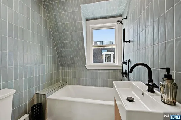 $2,500,000 | 55 Reservoir Avenue, Jersey City, NJ 07307