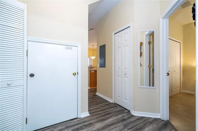 a picture of table and a potted plant