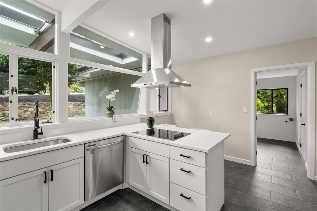 47 Nancy Road Newton, MA 02467 - Photo 14 of 27