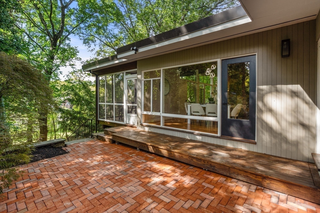 47 Nancy Road Newton, MA 02467 - Photo 24 of 27