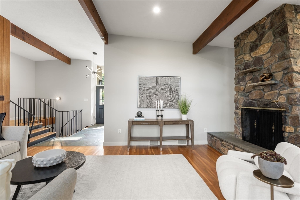 47 Nancy Road Newton, MA 02467 - Photo 7 of 27