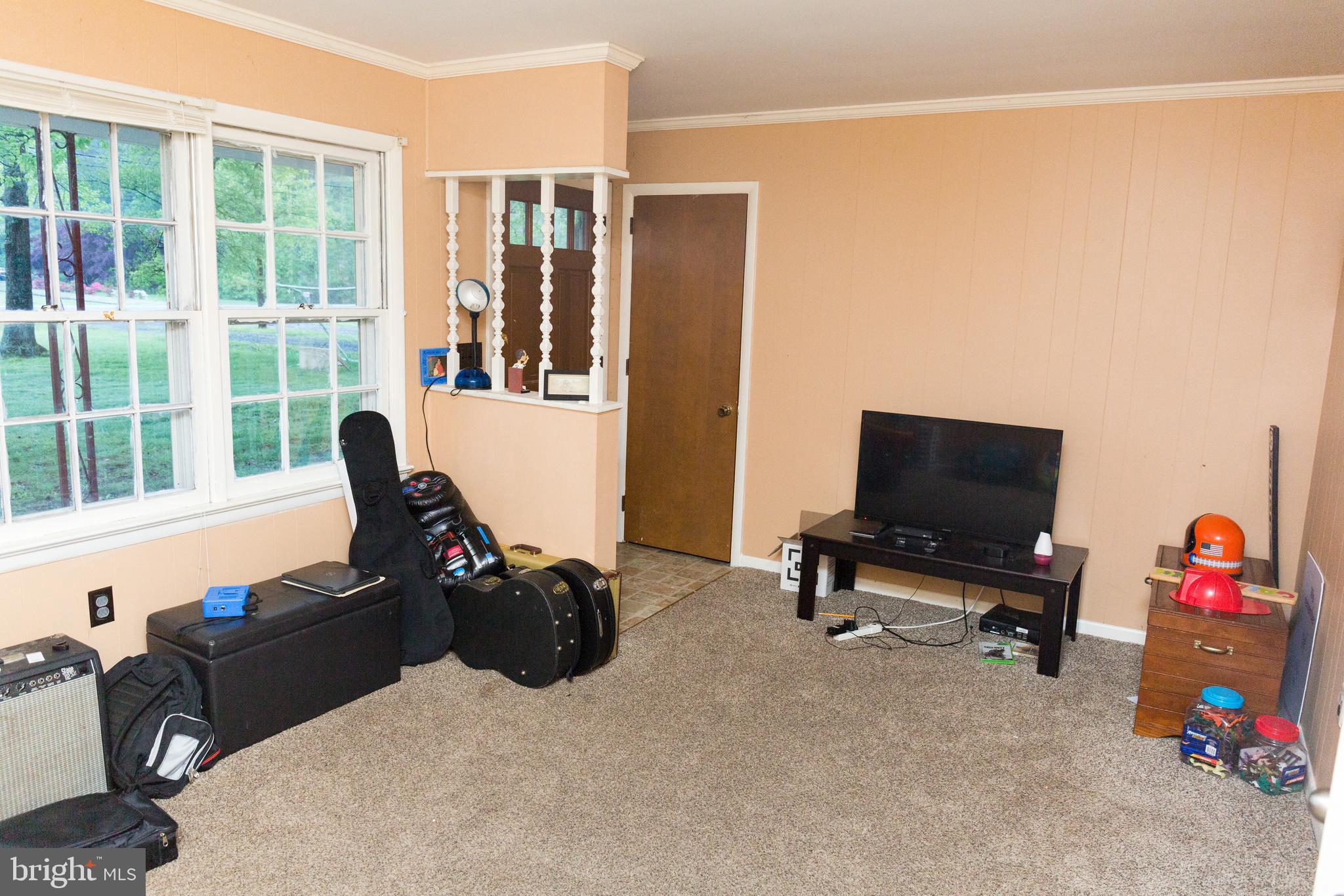 26591 Nanticoke Road Salisbury, MD 21801 - Photo 14 of 23 Living Room/ Playroom/ Bedroom