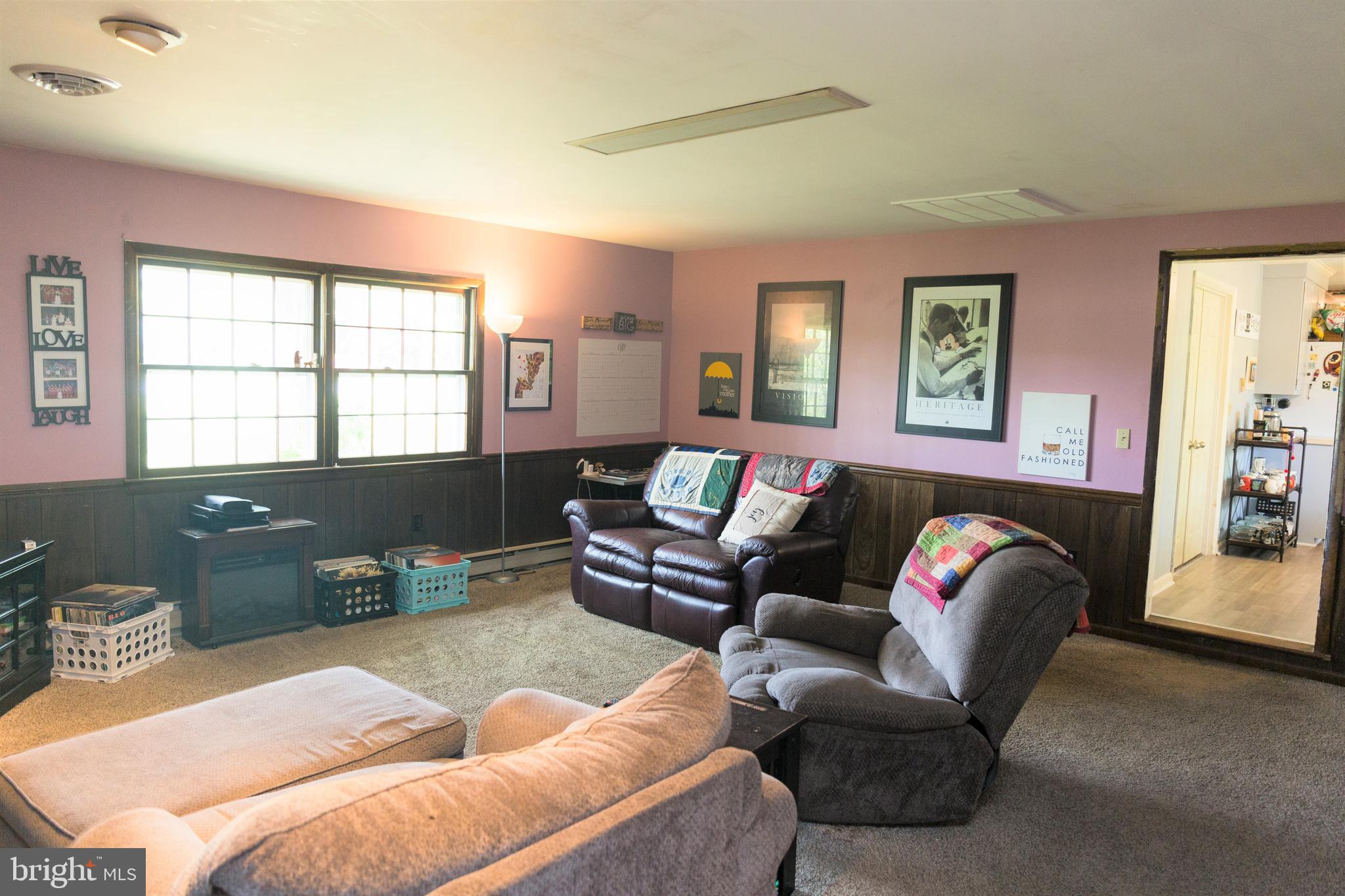 26591 Nanticoke Road Salisbury, MD 21801 - Photo 6 of 23 Large Family Room
