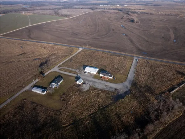 $374,000 | 8275 Northwest Braley Road, Plattsburg, MO 64477