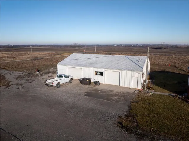 $374,000 | 8275 Northwest Braley Road, Plattsburg, MO 64477