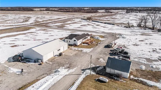 $374,000 | 8275 Northwest Braley Road, Plattsburg, MO 64477