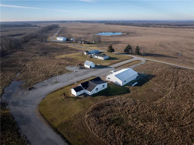 $374,000 | 8275 Northwest Braley Road, Plattsburg, MO 64477