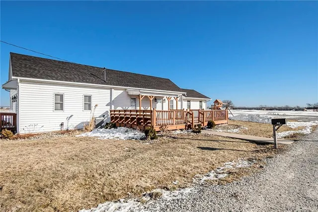 $374,000 | 8275 Northwest Braley Road, Plattsburg, MO 64477