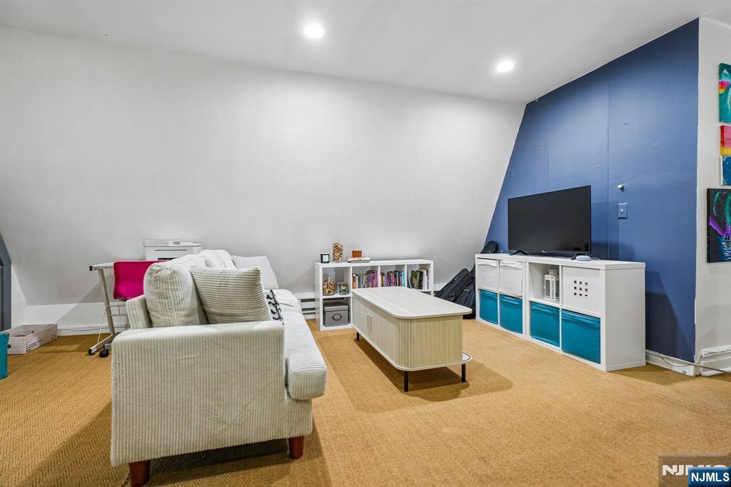 194 Hillside Avenue Glen Ridge, NJ 07028 - Photo 33 of 43