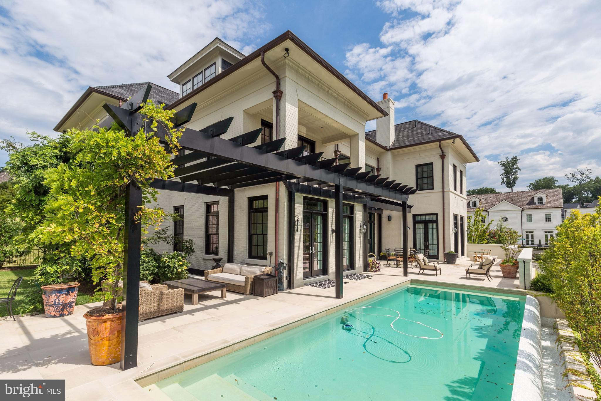 2121 Dunmore Lane Washington, DC 20007 - Photo 2 of 30 Exterior (Rear)