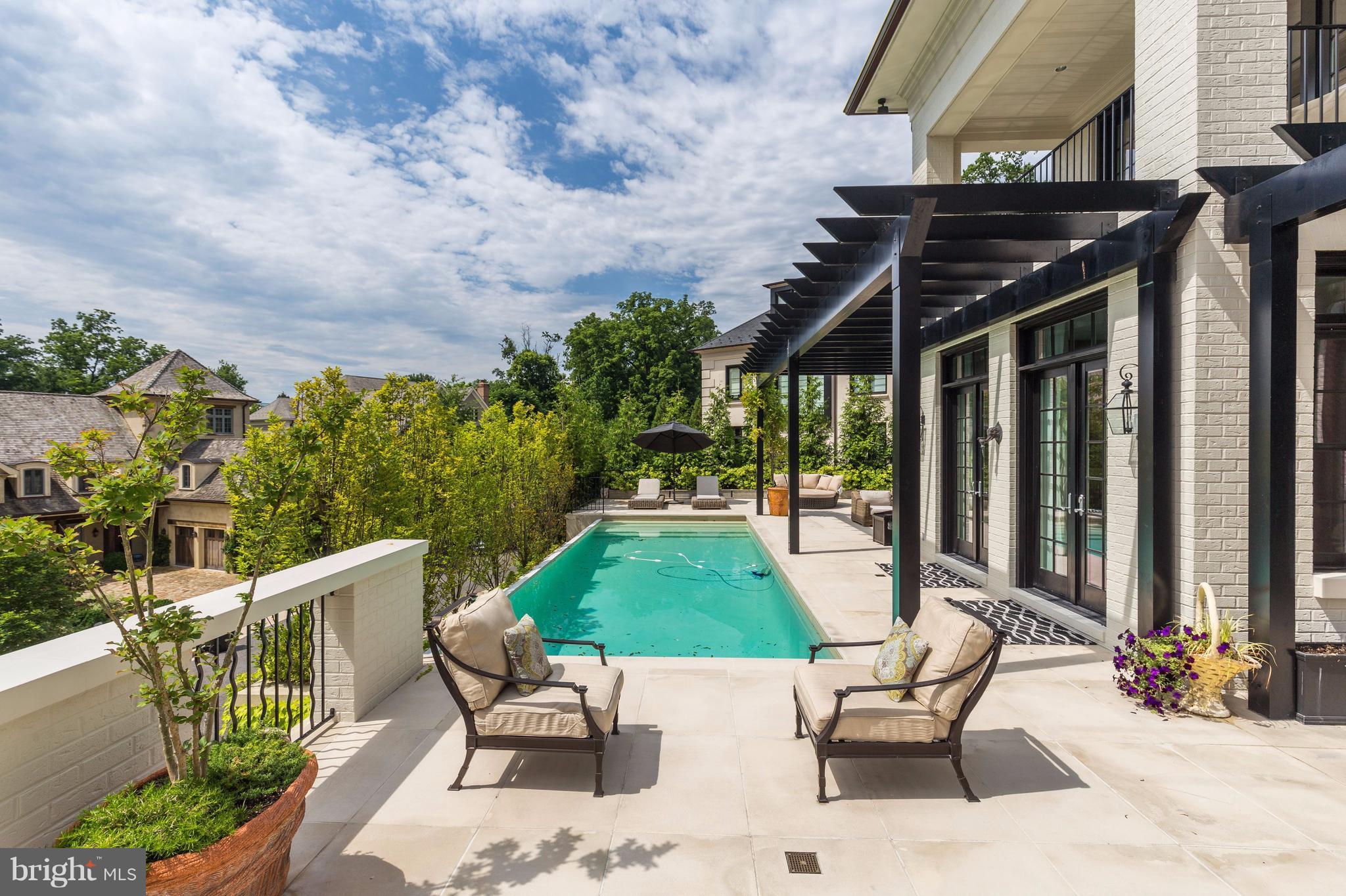 2121 Dunmore Lane Washington, DC 20007 - Photo 27 of 30 Exterior (General)