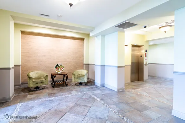 $274,900 | 9864 Leland Avenue, Unit 214, Schiller Park, IL 60176