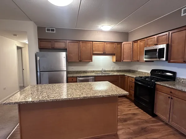 $274,900 | 9864 Leland Avenue, Unit 214, Schiller Park, IL 60176