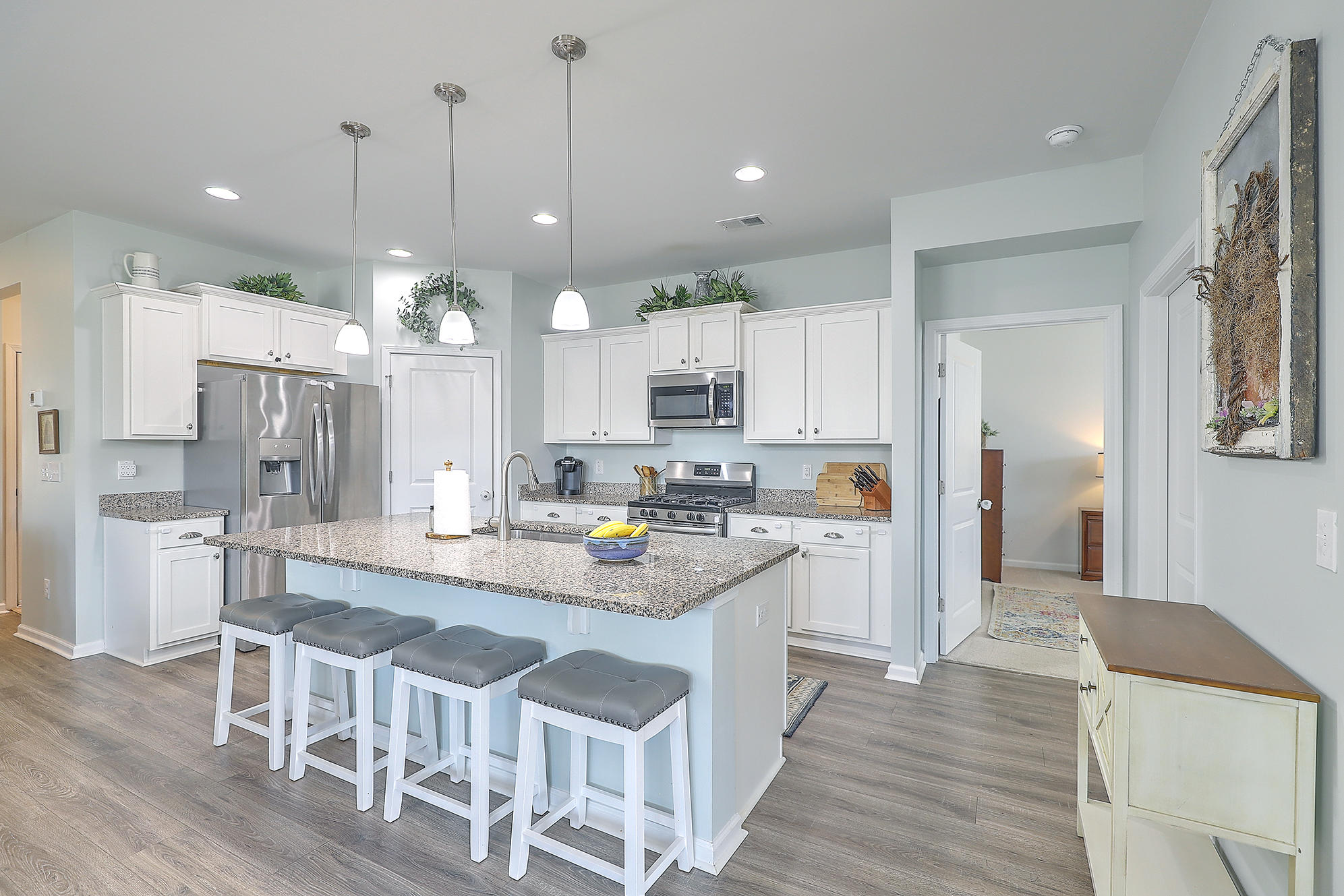 703 Kilarney Road Summerville, SC 29483 - Photo 11 of 31 Spacious kithen island
