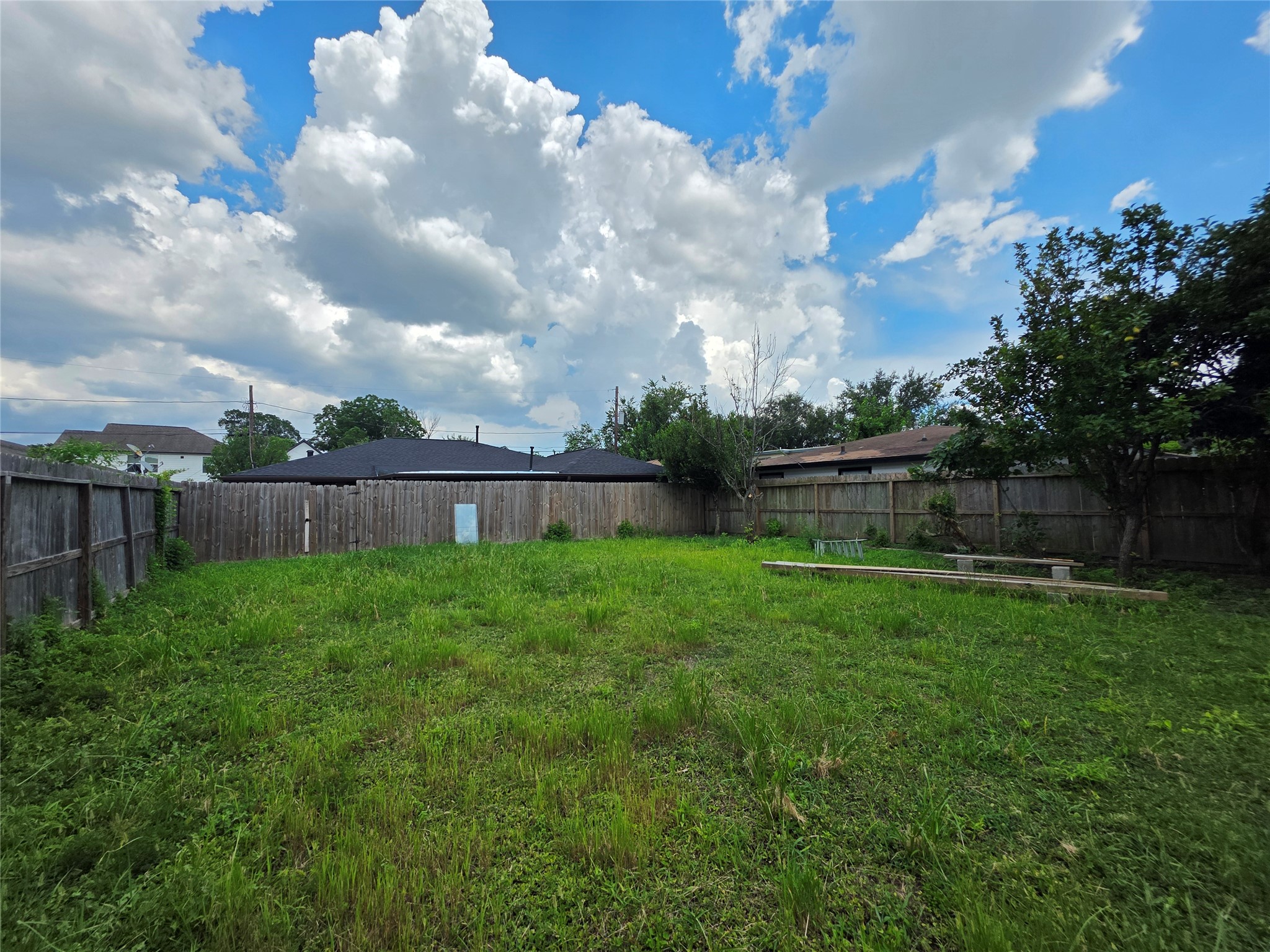 4105 Rutland Street Houston, TX 77018 - Photo 32 of 34 Empty lot behind home for you to use!
