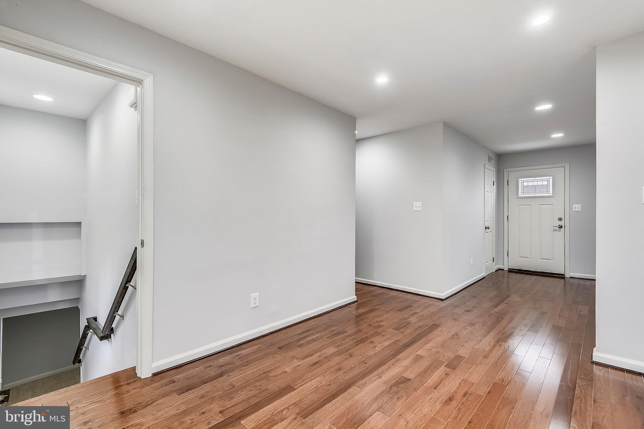 7804 Ashdale Road Capitol Heights, MD 20743 - Photo 6 of 29 Entryway