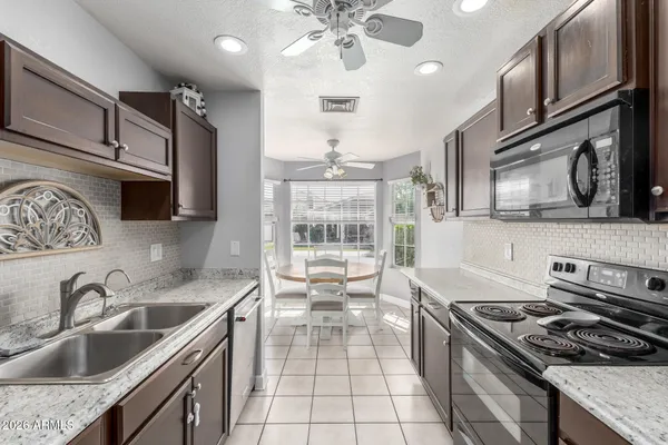 $422,000 | 1616 North Alta Mesa Drive, Unit 42, Mesa, AZ 85205