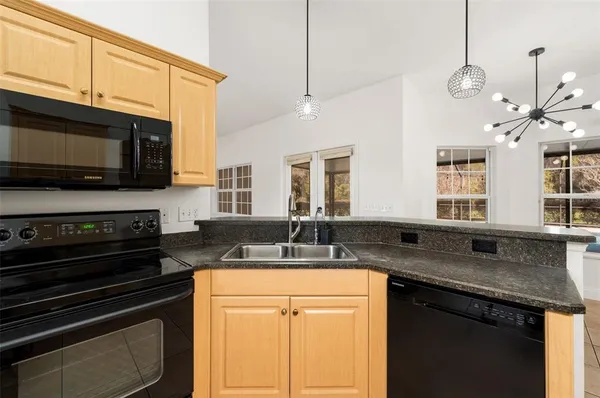 $464,900 | 15501 North State Road 121, Gainesville, FL 32609