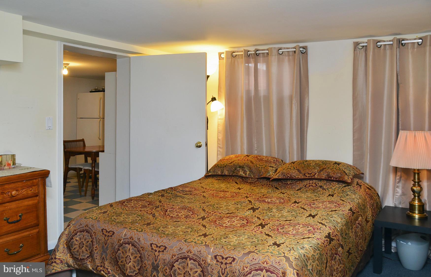 1809 Forest Glen Road Silver Spring, MD 20910 - Photo 21 of 25 Bedroom