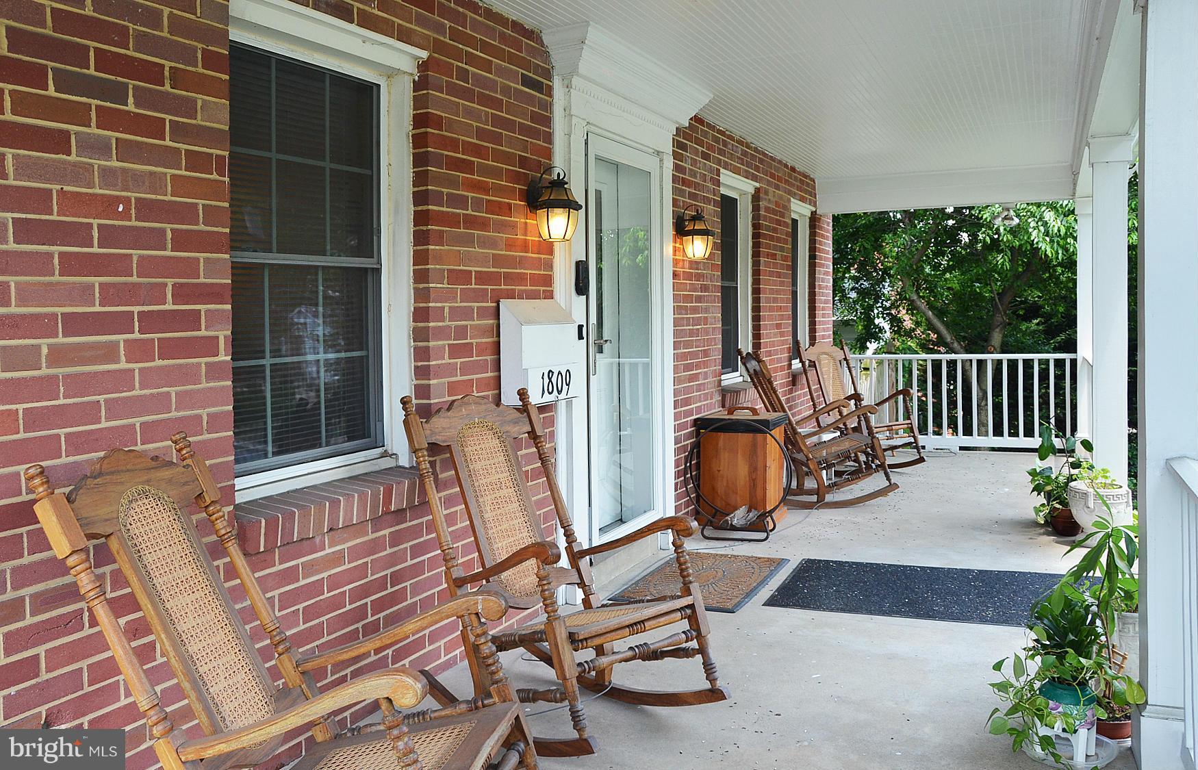 1809 Forest Glen Road Silver Spring, MD 20910 - Photo 23 of 25 Exterior (Front)