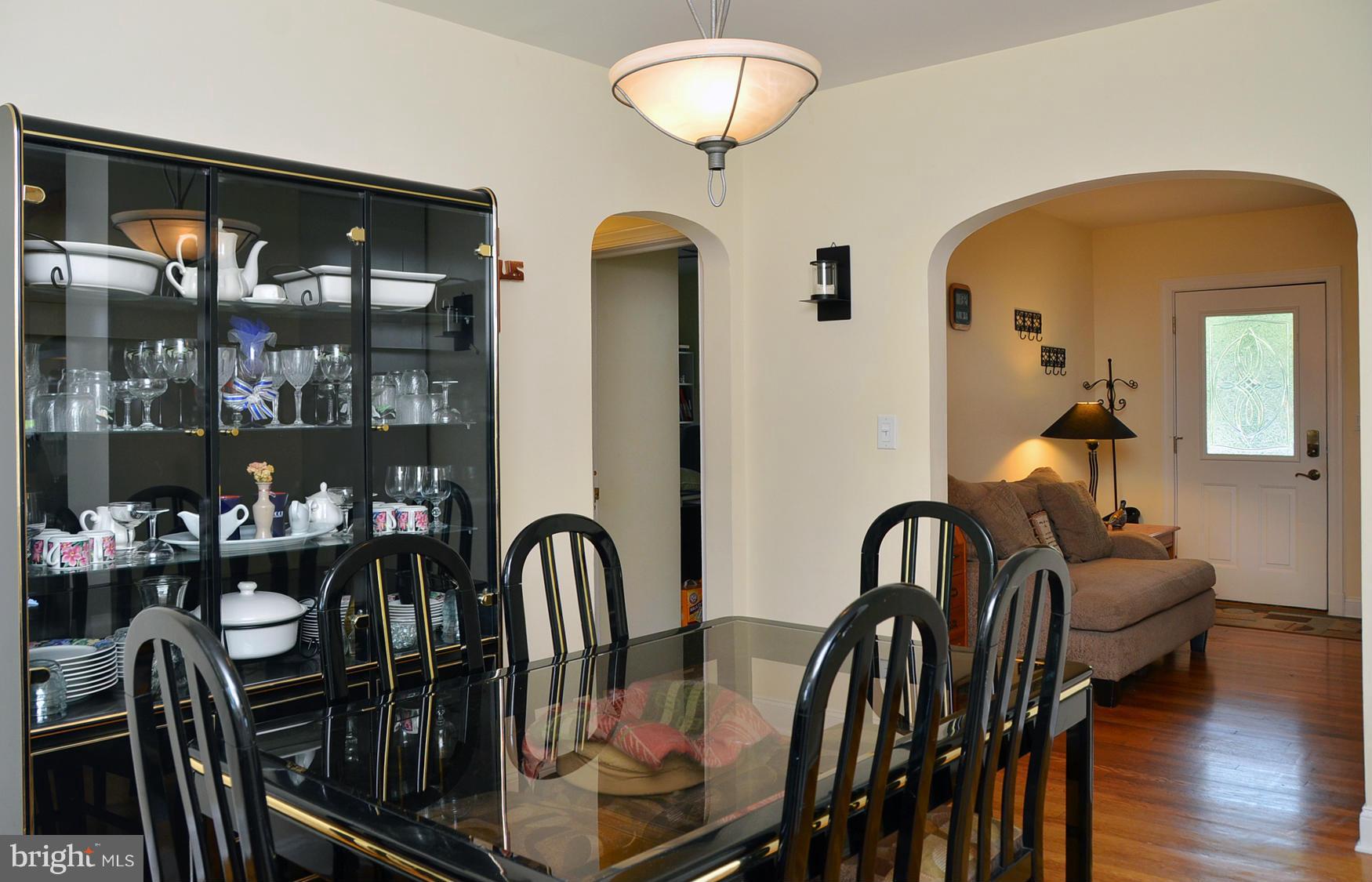 1809 Forest Glen Road Silver Spring, MD 20910 - Photo 5 of 25 Dining Room