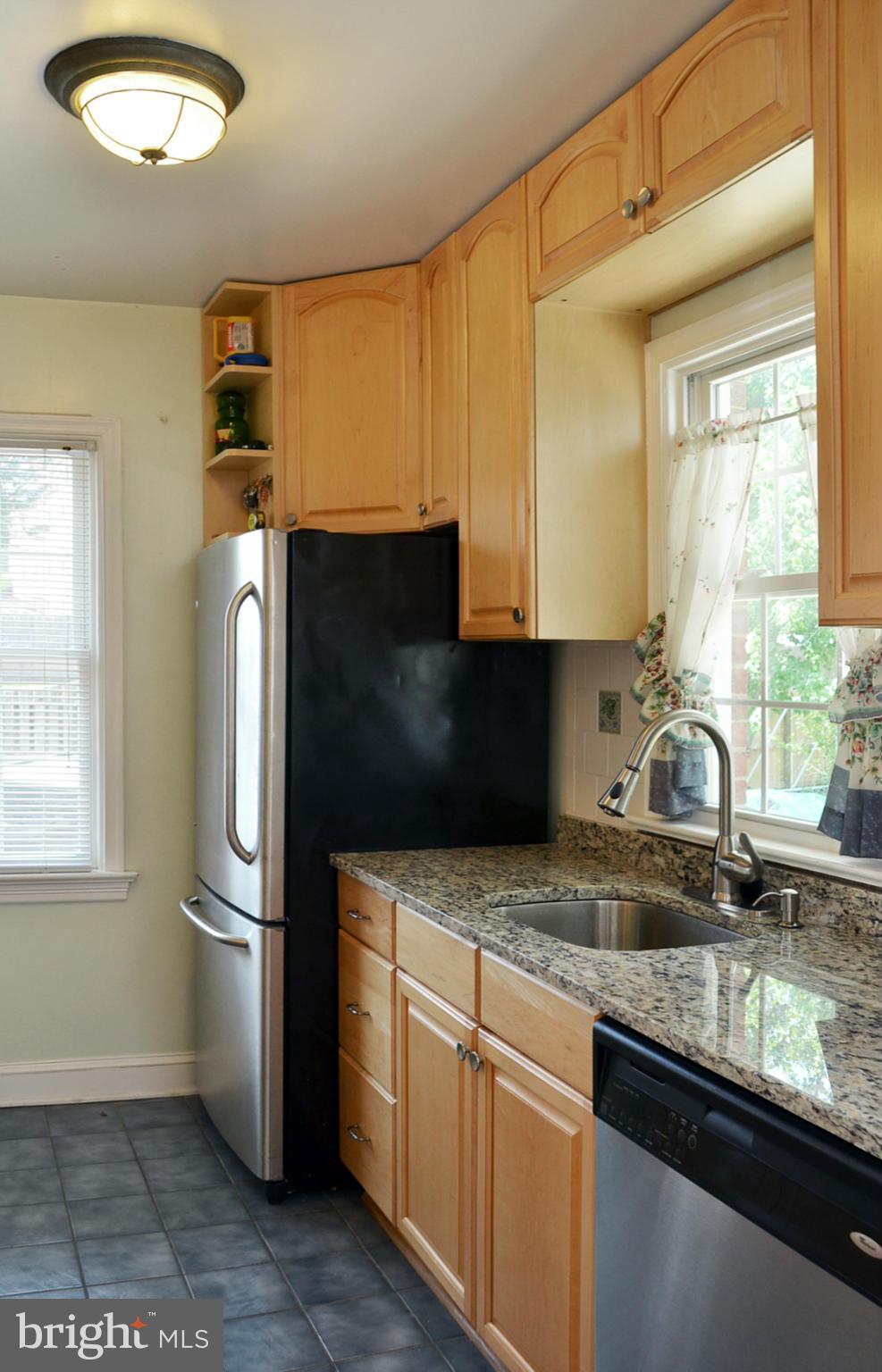 1809 Forest Glen Road Silver Spring, MD 20910 - Photo 6 of 25 Kitchen