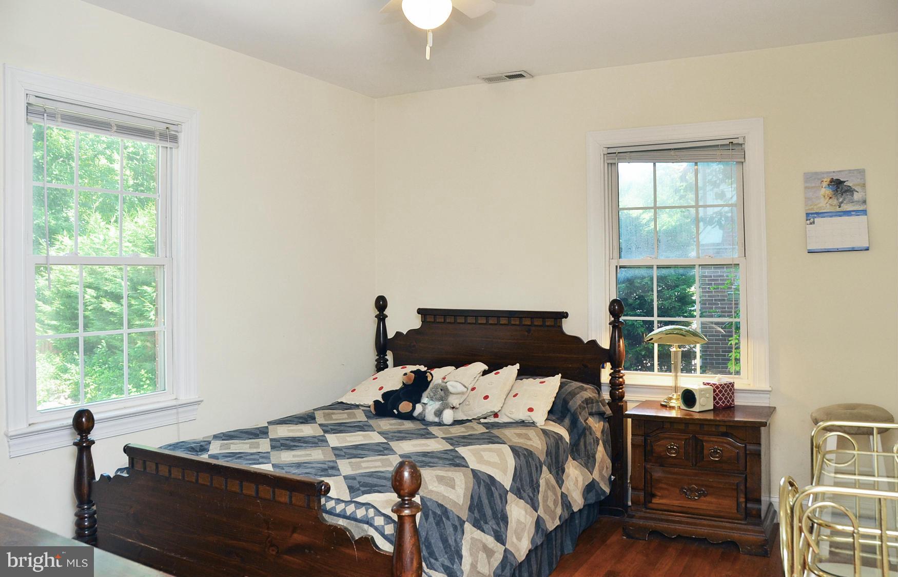 1809 Forest Glen Road Silver Spring, MD 20910 - Photo 9 of 25 Bedroom